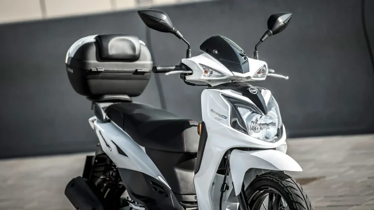 Rent Scooter south Tenerife Los Gigantes. Moto Rent Tenerife West Coast
